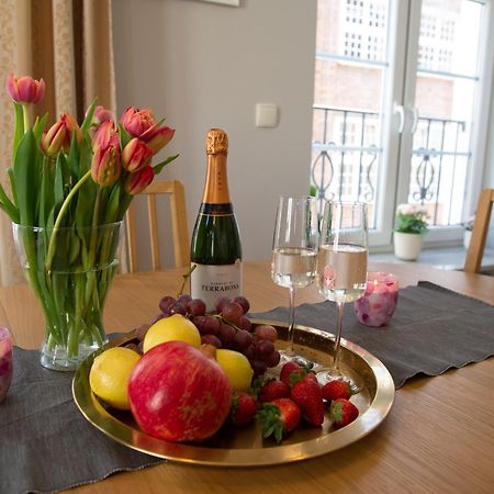 Maya'S Flats & Resorts - Staromiejski Apartments Gdańsk Buitenkant foto